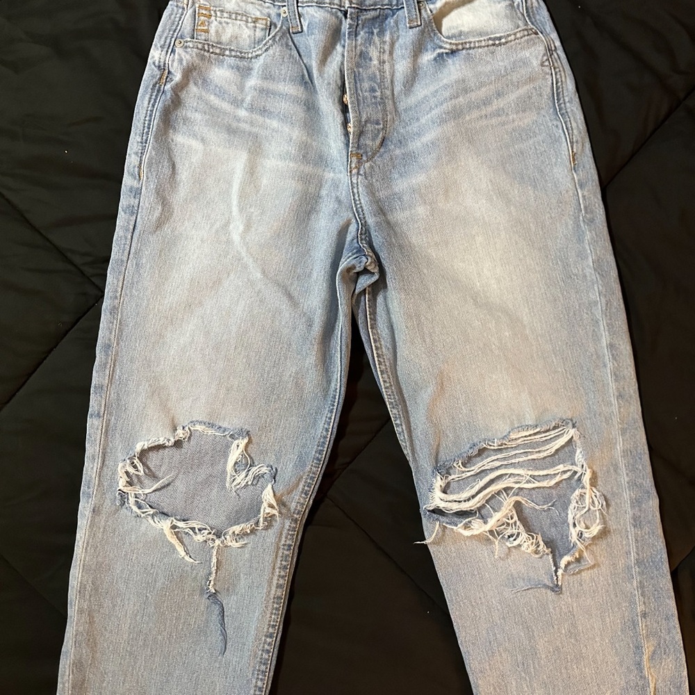 Ariat Blue Ankle Cropped/Capris Jeans with Distressed Finish
